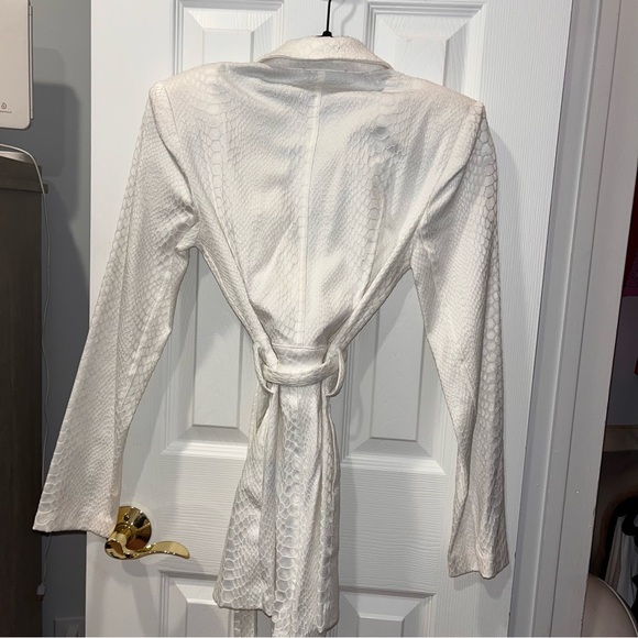 x REVOLVE Harley Romper in Ivory Michael Costello - Picture 6 of 8